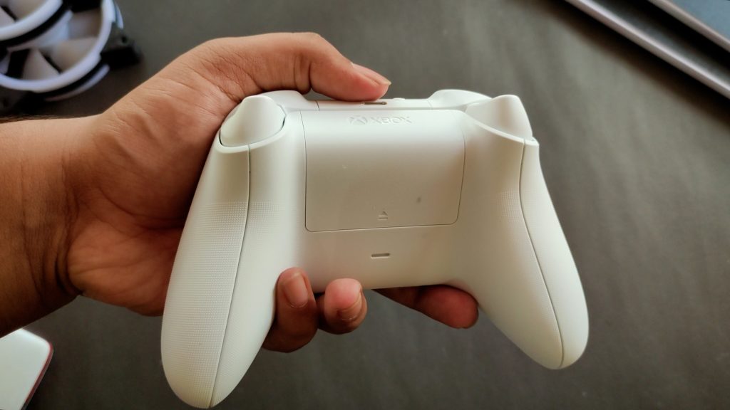 Xbox wireless controller back